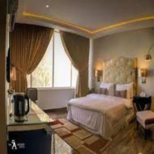 5Th Avenue Bahawalpur - Royaute Luxury Hotels מראה חיצוני תמונה